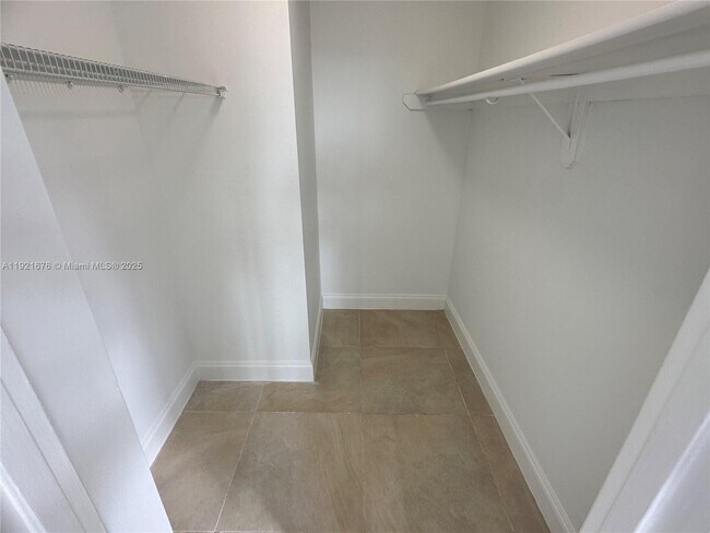 Building Photo - 492 NW 165th St