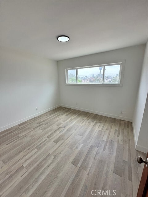 Building Photo - 1544 Ruhland Ave