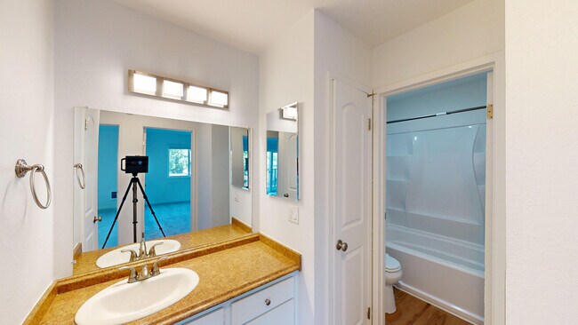 Building Photo - 551 Alameda del Prado