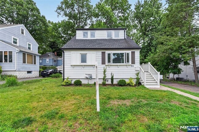 Building Photo - 91 Columbus Dr