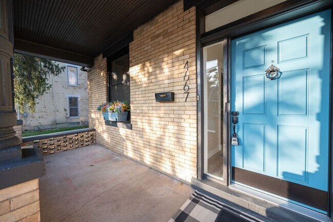 Building Photo - 4667 Hamilton Ave