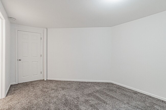 Building Photo - 3BD, 2.5BA Boulder Townhome with 2 Parking Spots