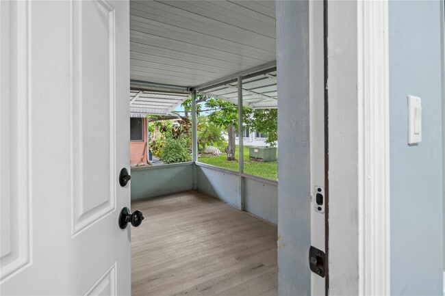 Building Photo - 4514 NW 49th Dr