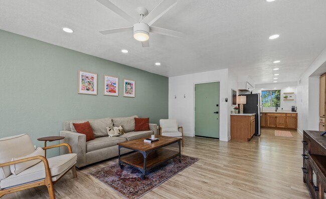 Building Photo - 1010 E Osborn Rd