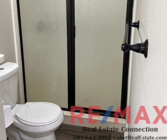 Building Photo - Sorry No Smoking and Pets Permitted with R...