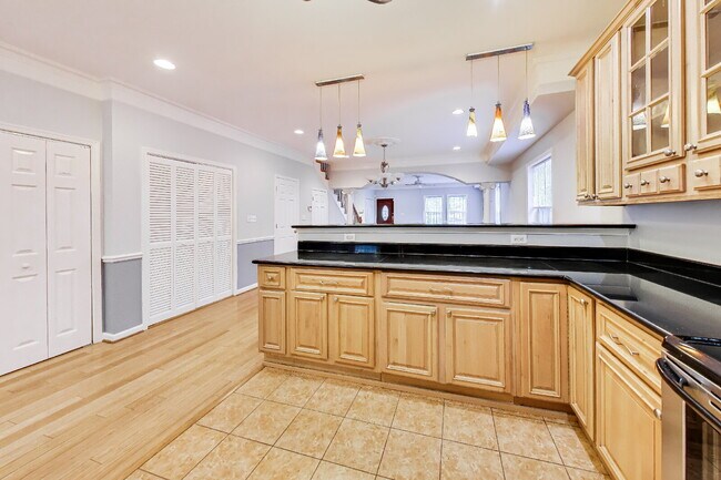 Building Photo - Spacious Deanwood Single-Family Home with Off-Street Parking
