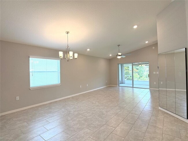 Building Photo - 1337 Cascade Dr