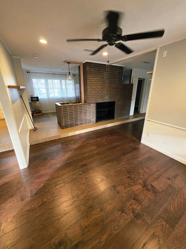 Building Photo - 534 Beechwood Dr