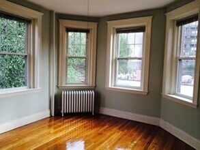 Building Photo - 1576 Commonwealth Ave