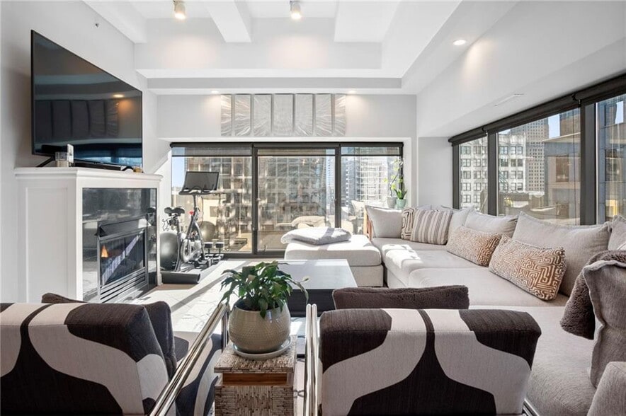 Building Photo - 1101 Walnut St