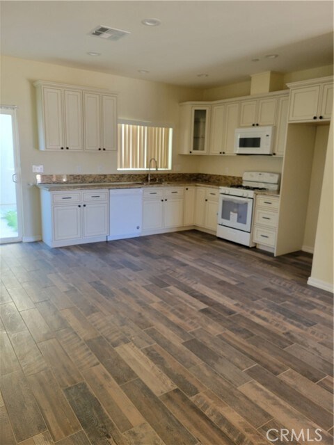 Building Photo - 308 Faith Cir