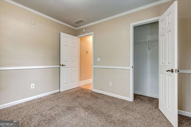 Building Photo - 25 Wisteria Cir