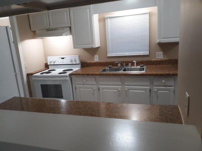 Building Photo - 756 TANNER ROAD