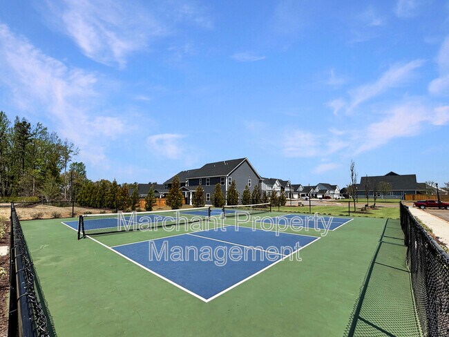 Building Photo - 305 Mancini Dr