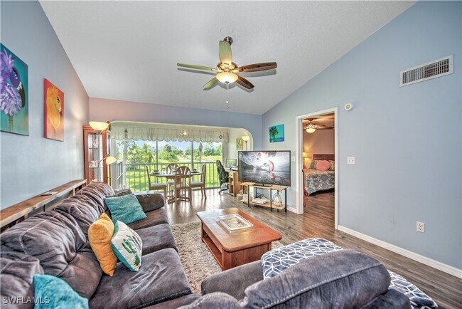 Building Photo - 15410 River Vista Dr