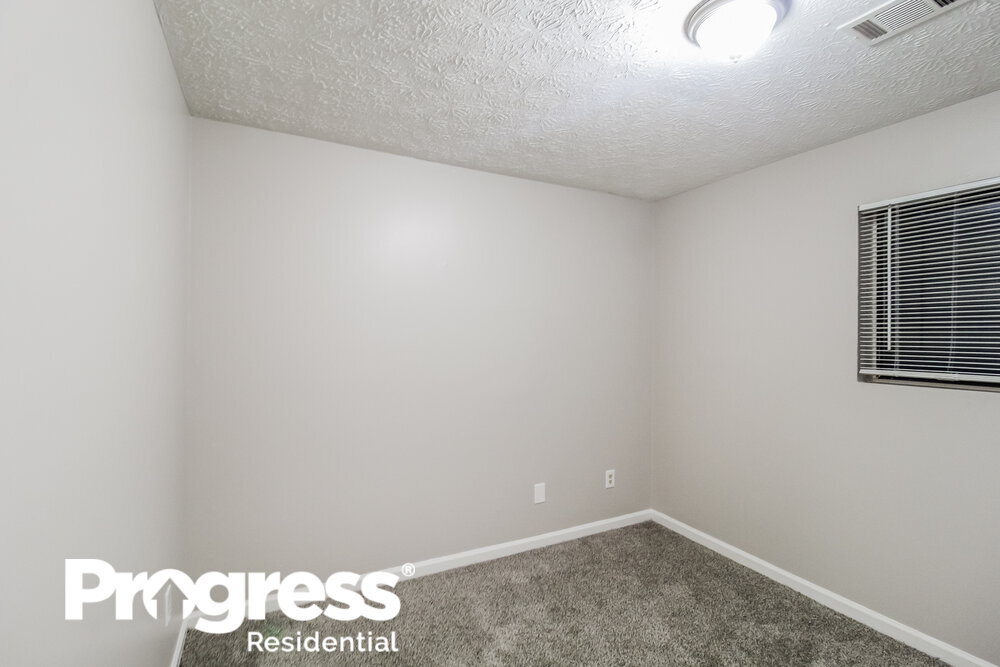 Building Photo - 6875 Fielder Ct