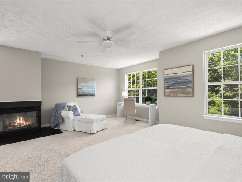 Building Photo - 10 Ironstone Ct