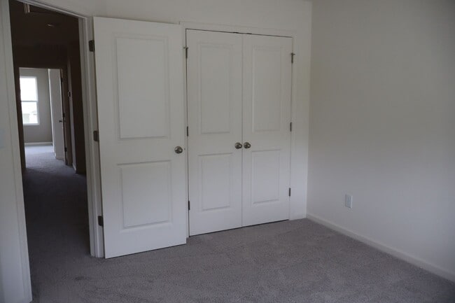 Building Photo - 3413 Baybrooke Dr