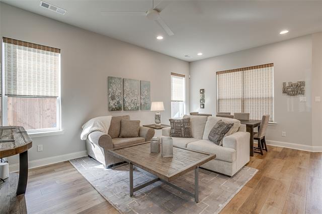 Building Photo - 6334 Oakbend Cir