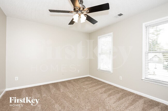 Building Photo - 4552 Spotted Pony Dr NW