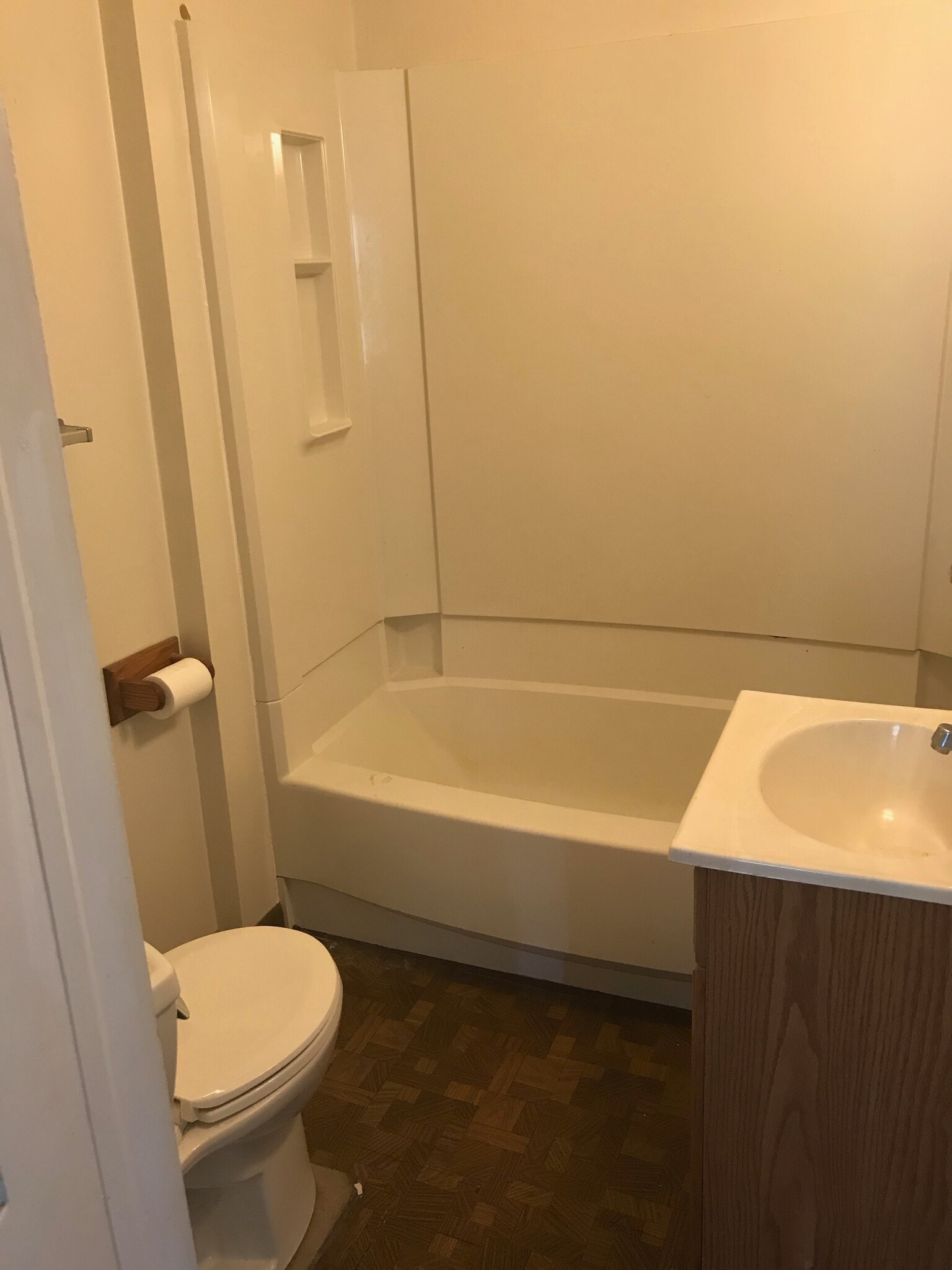 Building Photo - 336 N Main St