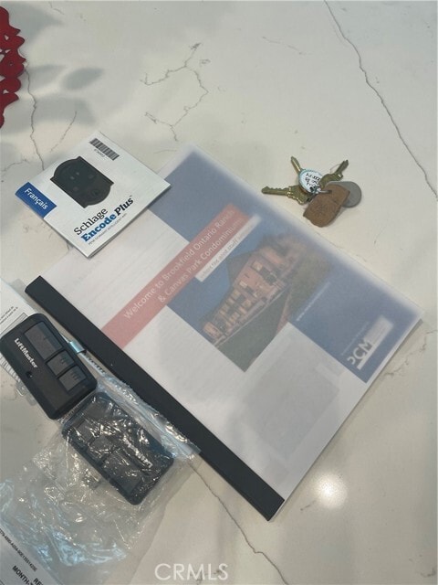 Building Photo - 3921 S Jolly Paseo