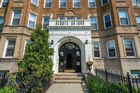 Building Photo - 117 Park Dr