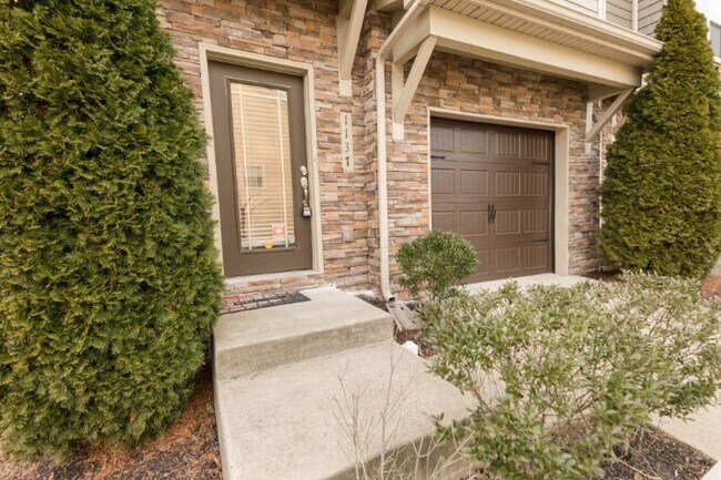 Building Photo - 1137 Woodbury Falls Ct