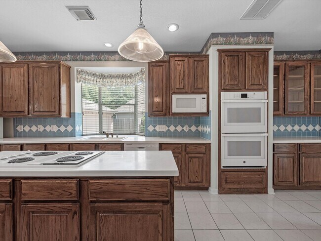 Building Photo - 13410 Spyglen Ct