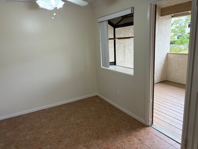 Building Photo - 3553 Paseo de Francisco