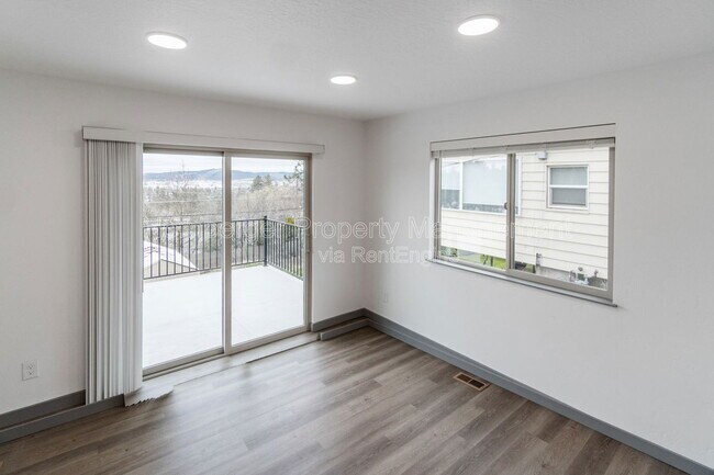 Building Photo - 3519 E 17th Ave