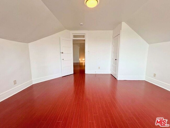 Building Photo - 1705 W 14th St