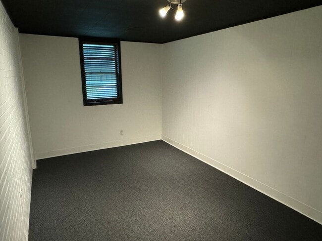 Building Photo - BRICK & BEAUTIFUL! 3 Bedroom MOVE IN READY
