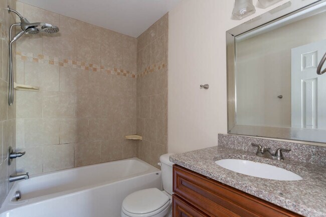 Building Photo - 2 Alden Ave