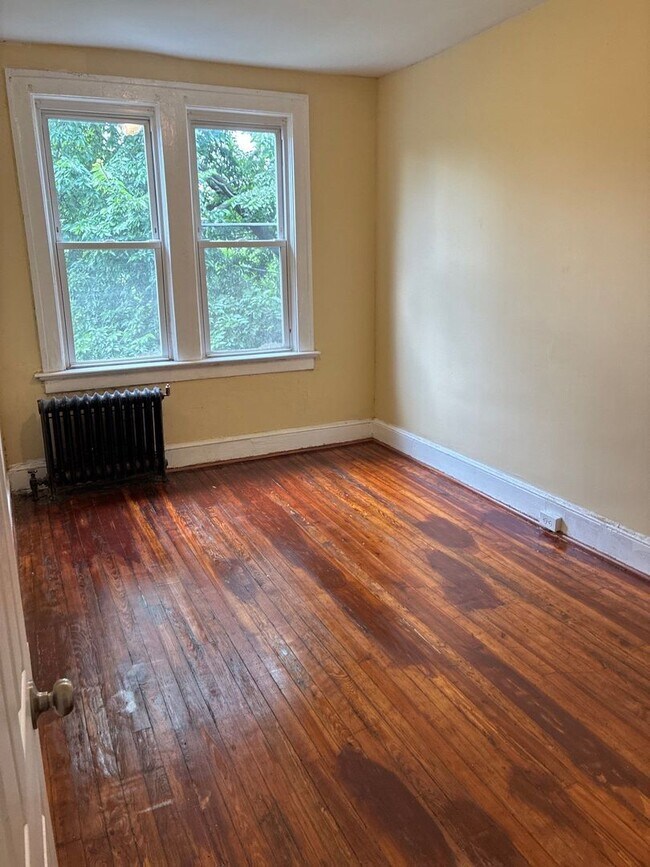 Building Photo - 3BR Baltimore Home with Granite Counters & Finished Basement