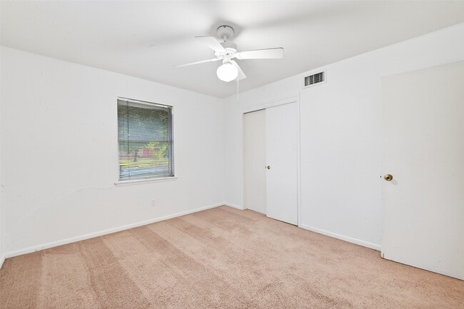 Building Photo - 5422 Spellman Rd