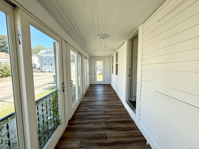 Building Photo - 94 Blackhall St