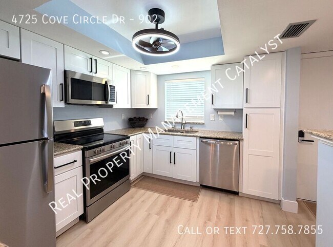 Building Photo - 4725 Cove Cir