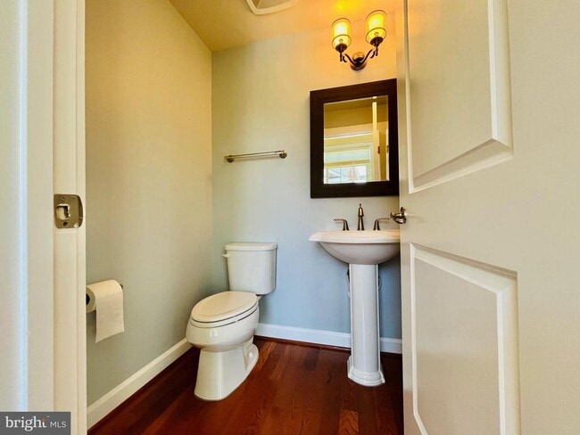 Building Photo - 3152 Yeager Dr