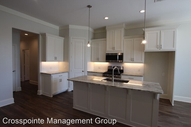 Building Photo - 4 br, 2.5 bath House - 1243 Nate Circle