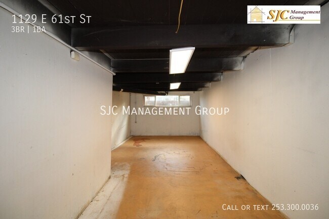 Building Photo - 3 bedroom and one bath home for rent