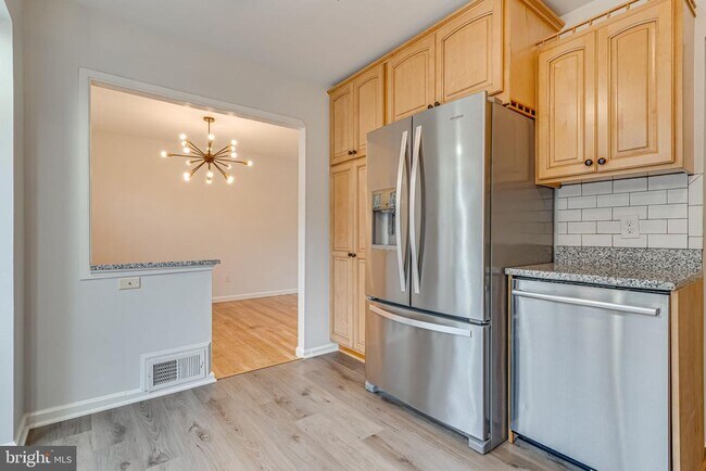 Building Photo - 4223 San Juan Dr