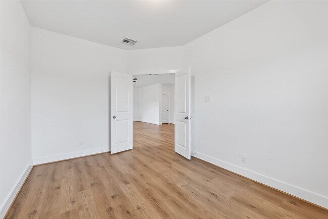 Building Photo - 4506 Blue Mountain Laurel St