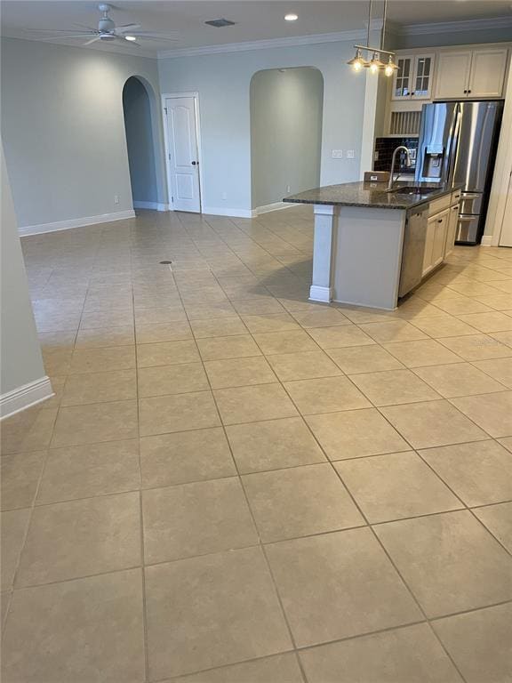 Building Photo - 2062 Redbay Ave