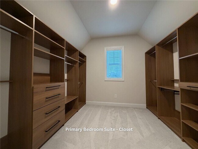 Building Photo - 3770 Andover St