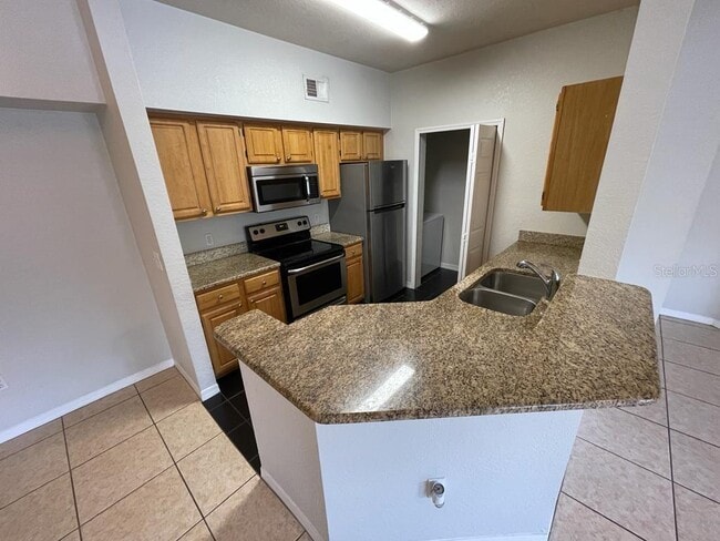 Building Photo - 5959 Westgate Dr