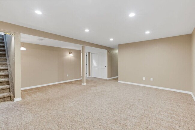 Building Photo - 7085 W 71st Ave