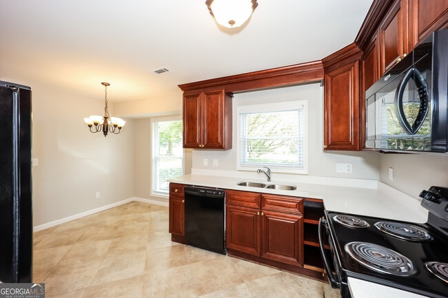 Building Photo - 1815 Quailwood Dr