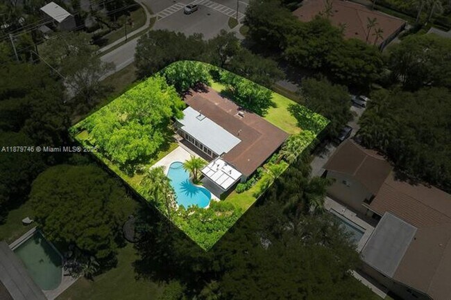 Building Photo - 15202 SW 80th Ave