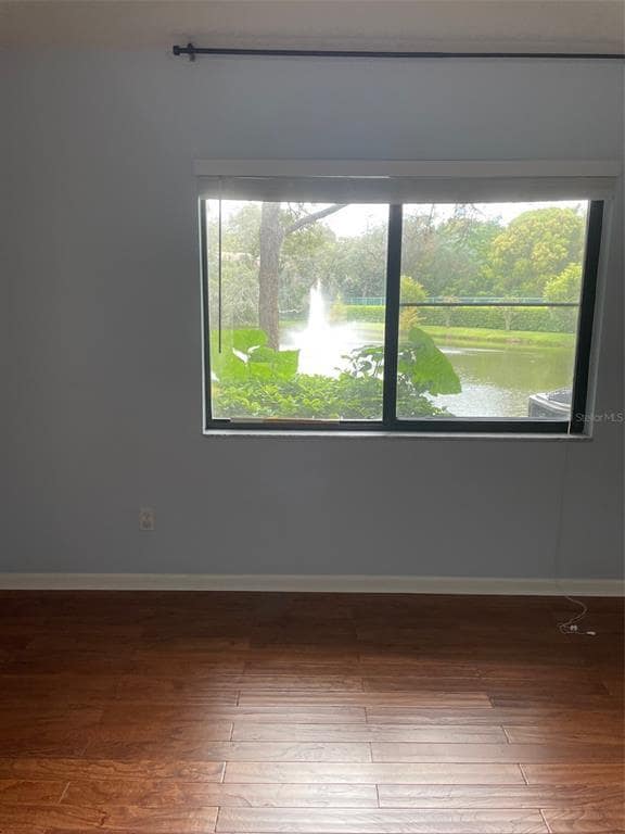 Building Photo - 1926 Whispering Way